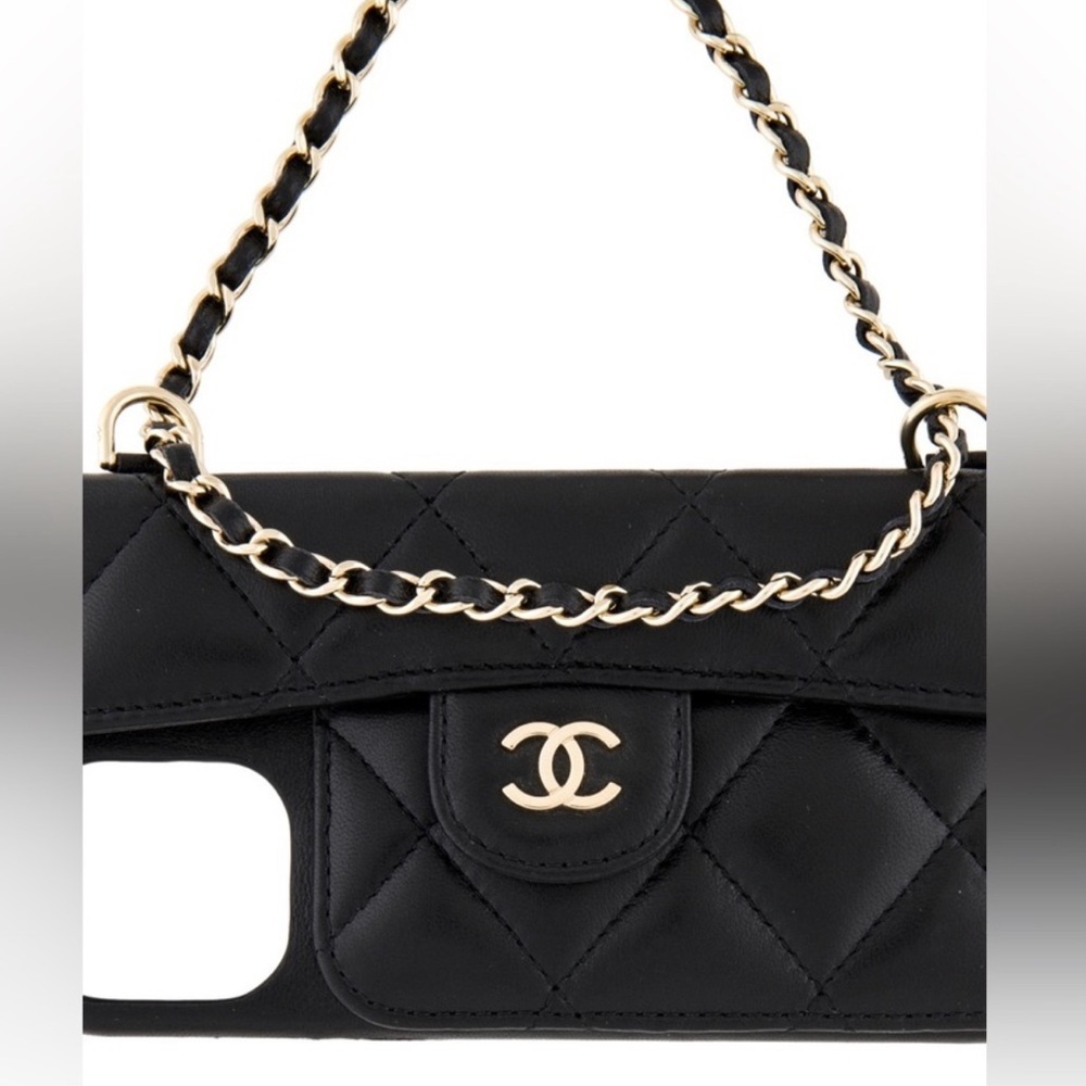 CHANEL 100% Authentic iPhone 12 Pro & 13 Pro Case w Chain & Credit Cards Pocket - Picture 8 of 14